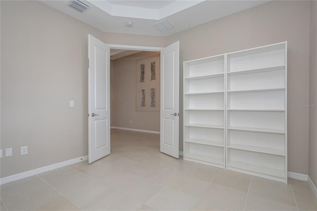 Active With Contract: $2,900 (3 beds, 2 baths, 2029 Square Feet)