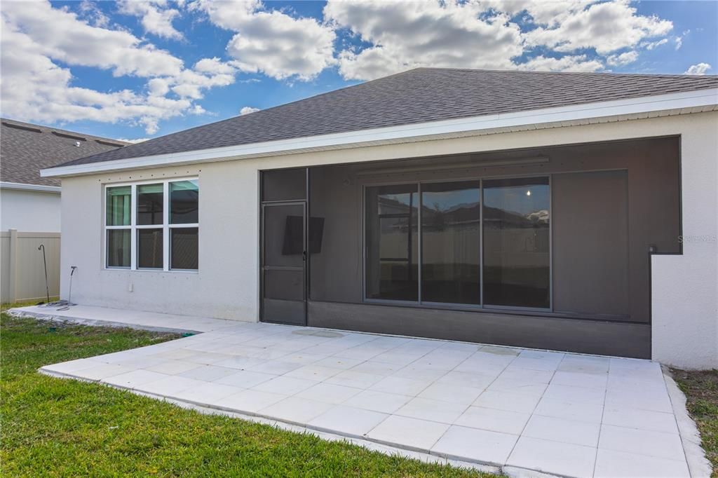 Active With Contract: $2,900 (3 beds, 2 baths, 2029 Square Feet)