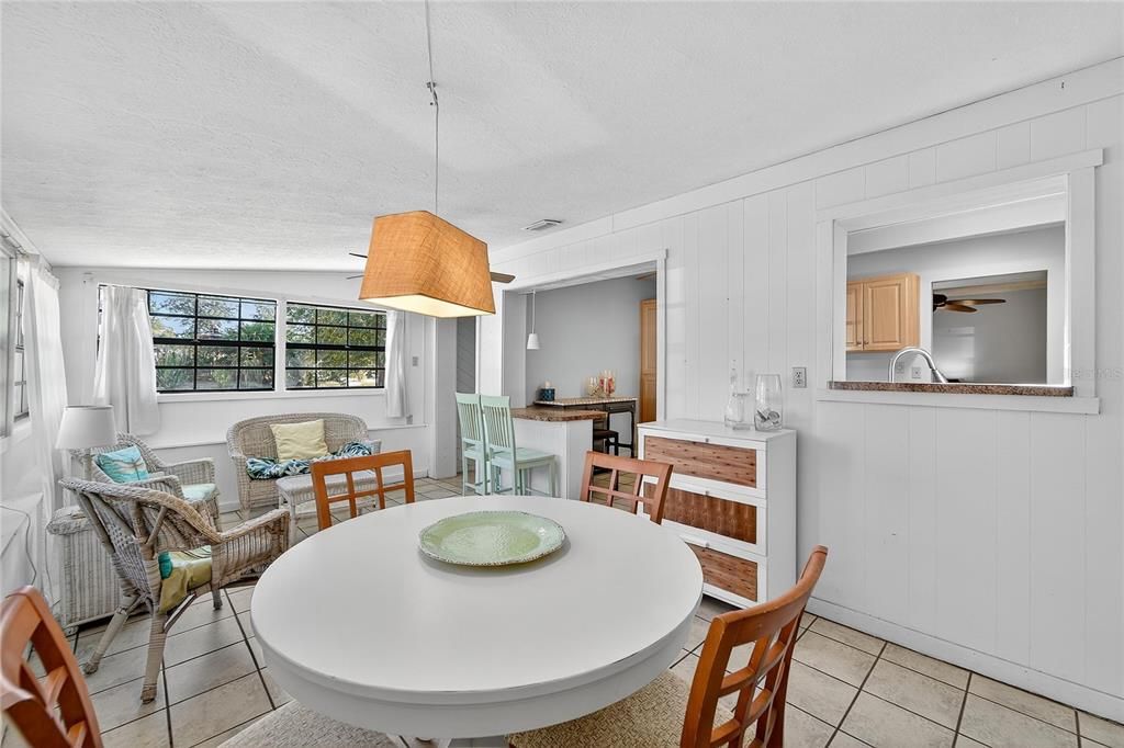 For Sale: $315,000 (3 beds, 1 baths, 1507 Square Feet)