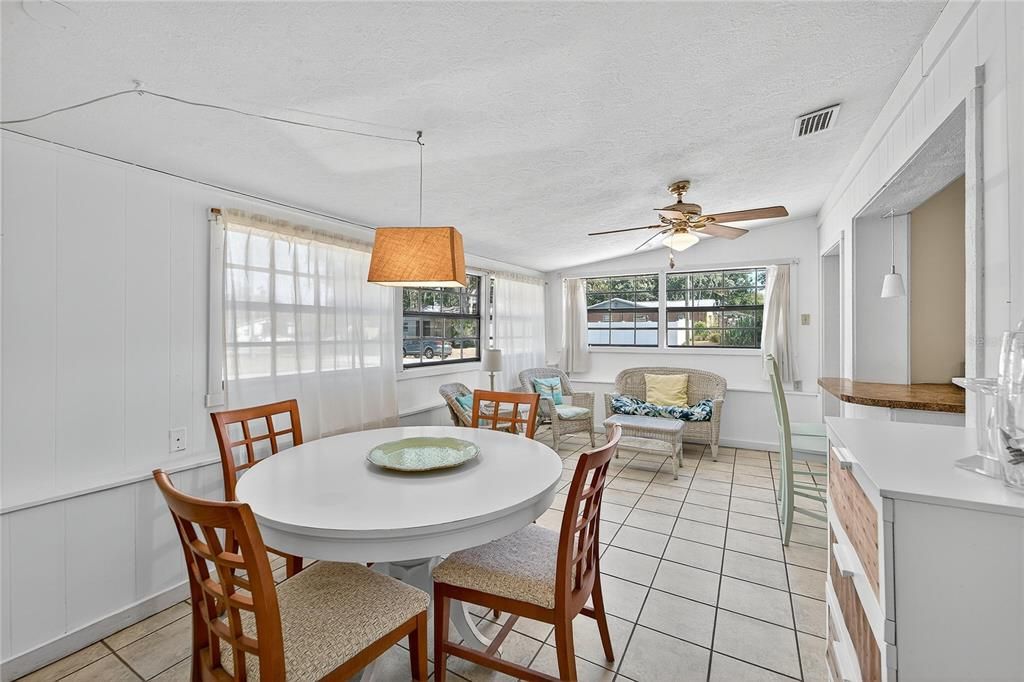 For Sale: $315,000 (3 beds, 1 baths, 1507 Square Feet)