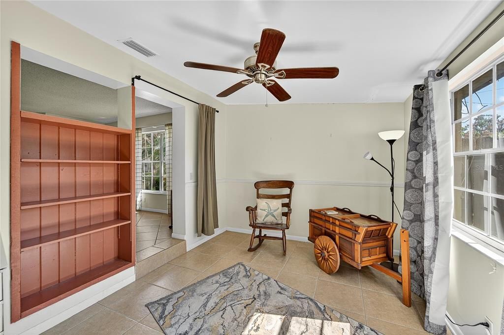 For Sale: $315,000 (3 beds, 1 baths, 1507 Square Feet)