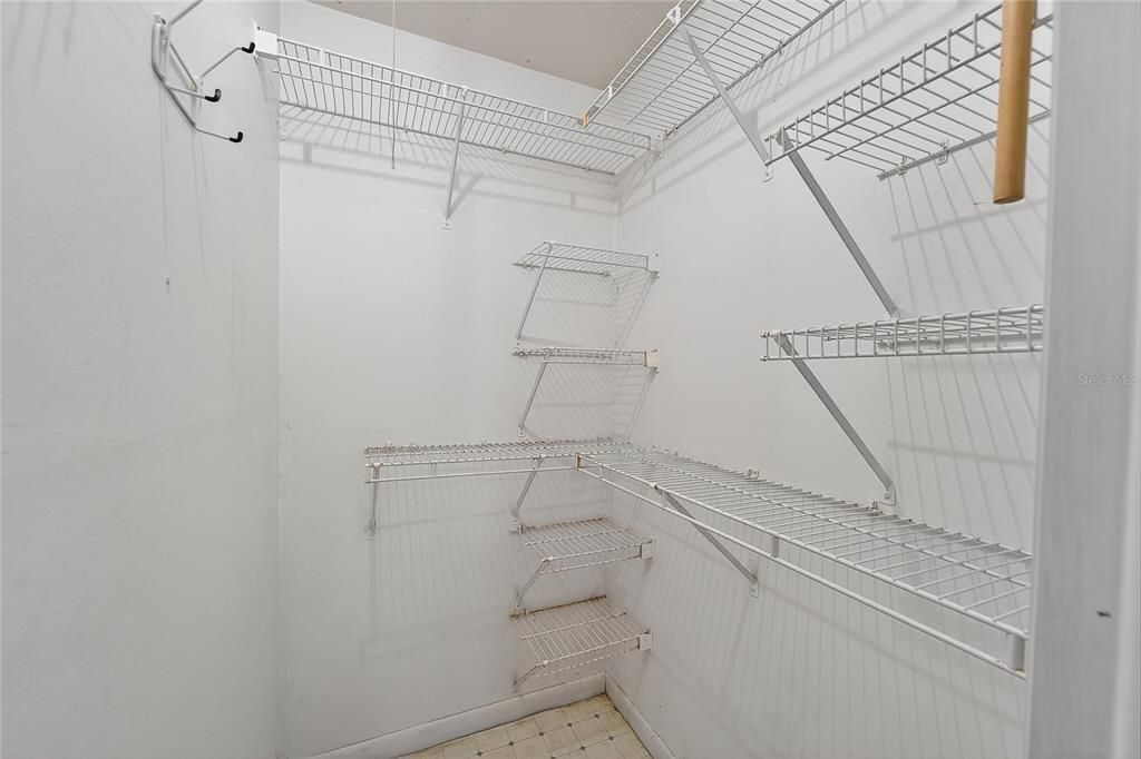 For Sale: $315,000 (3 beds, 1 baths, 1507 Square Feet)