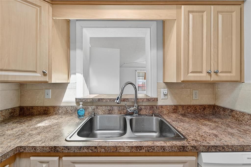 For Sale: $315,000 (3 beds, 1 baths, 1507 Square Feet)