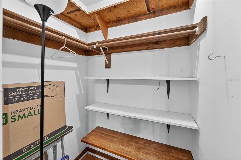 For Sale: $315,000 (3 beds, 1 baths, 1507 Square Feet)