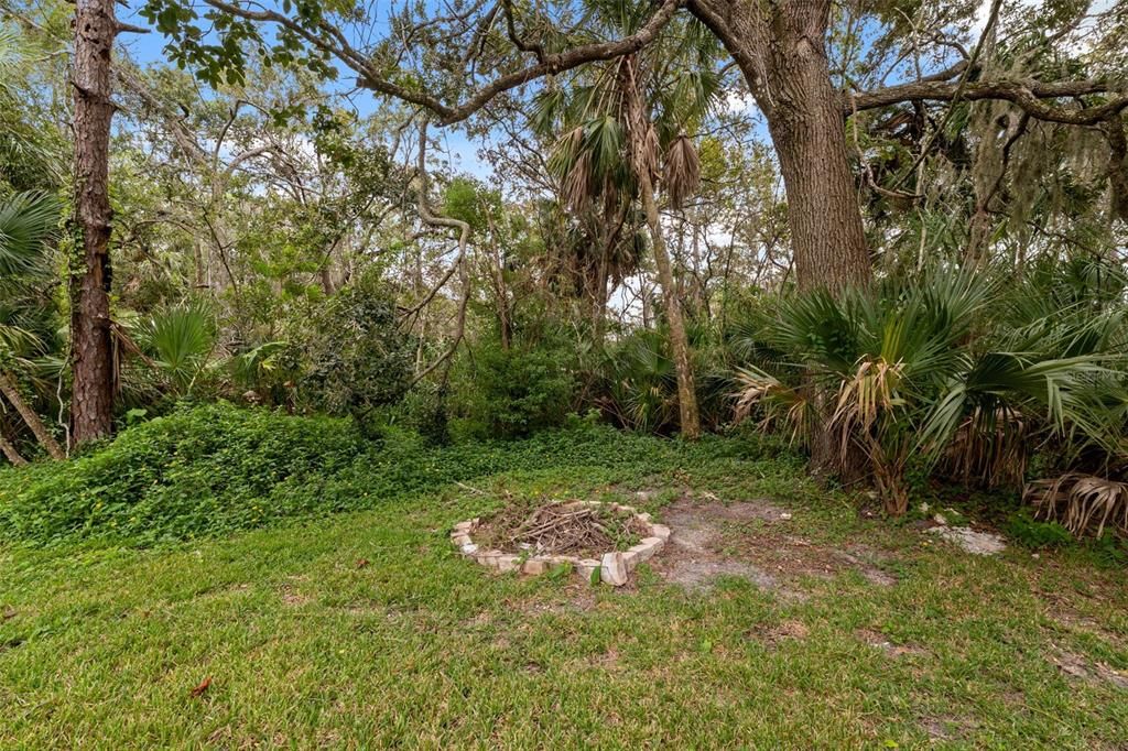 待售: $225,000 (2 贝兹, 2 浴室, 954 平方英尺)