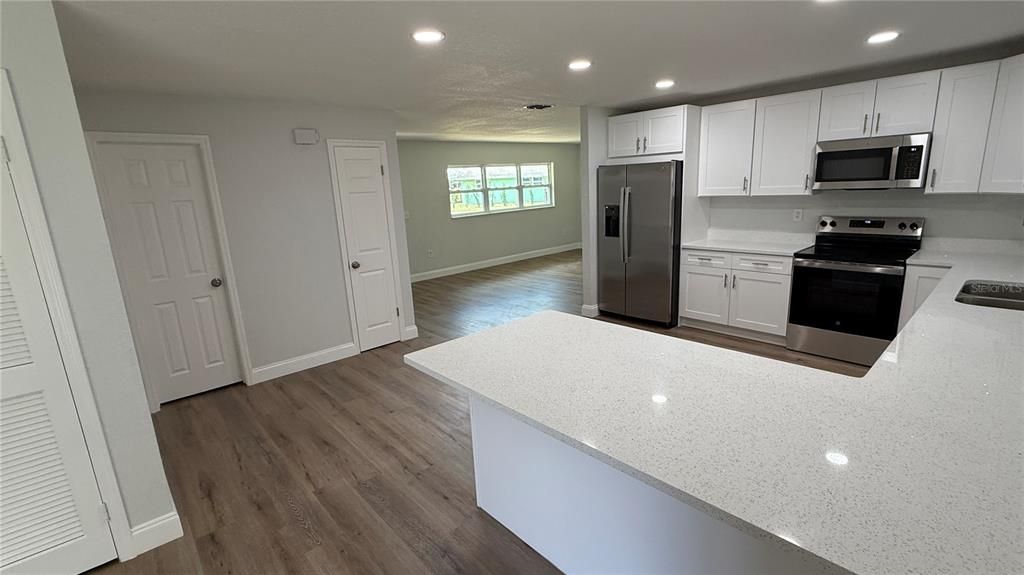 En Venta: $358,000 (3 camas, 2 baños, 1612 Pies cuadrados)