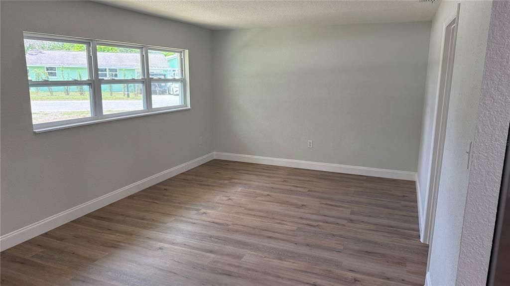 En Venta: $358,000 (3 camas, 2 baños, 1612 Pies cuadrados)