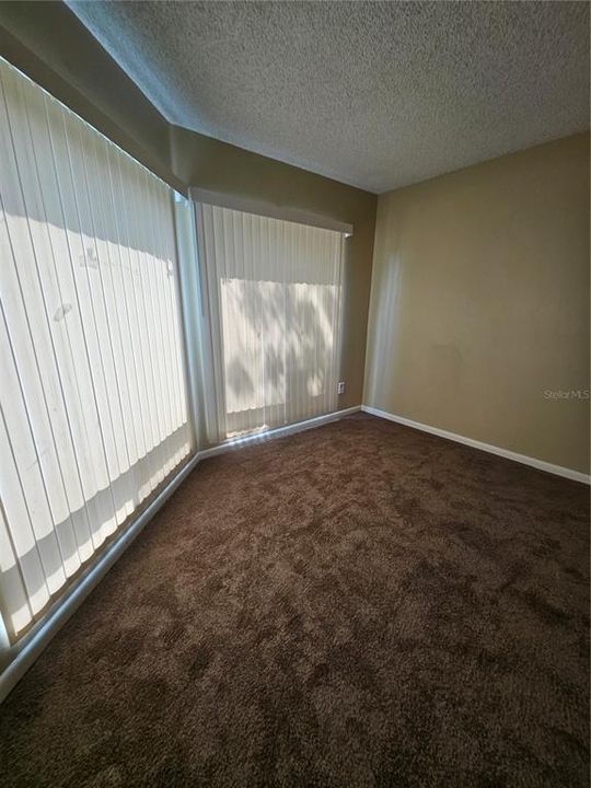 For Sale: $78,500 (1 beds, 1 baths, 642 Square Feet)