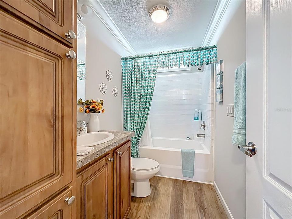 待售: $368,000 (3 贝兹, 2 浴室, 1404 平方英尺)