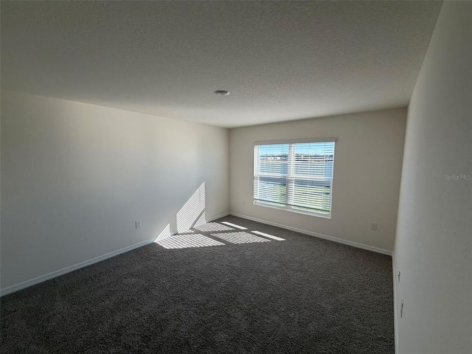 出租: $1,999 (4 贝兹, 2 浴室, 1828 平方英尺)