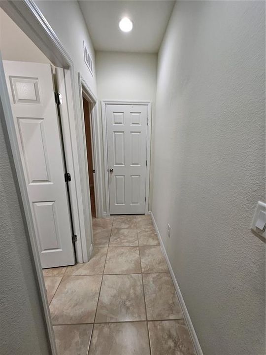Active With Contract: $2,300 (3 beds, 2 baths, 1554 Square Feet)