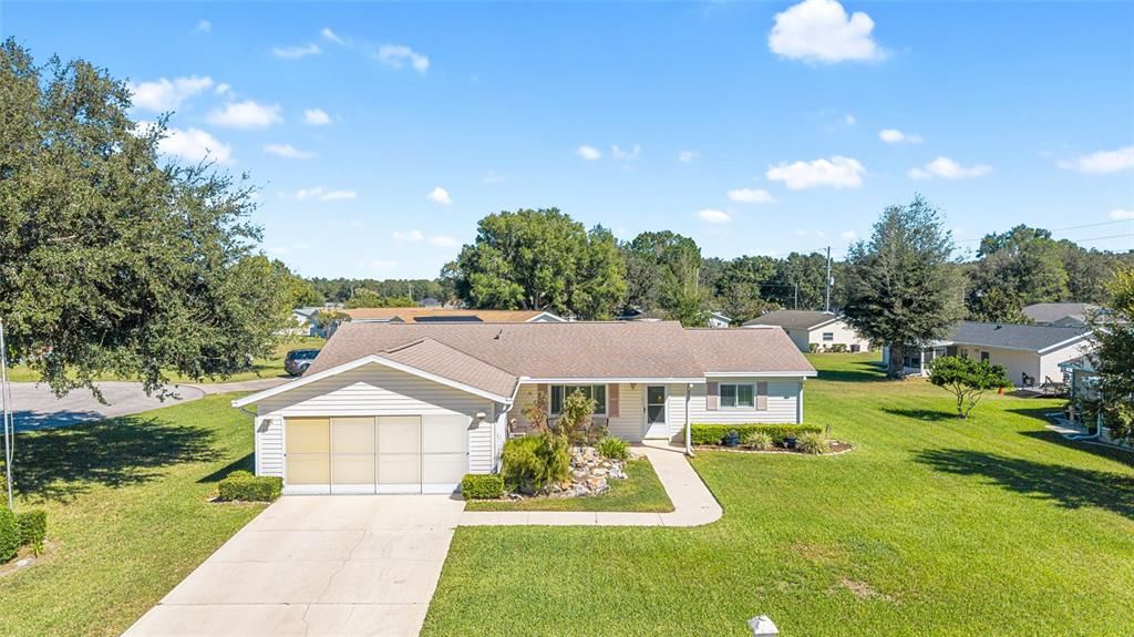 Active With Contract: $219,900 (2 beds, 2 baths, 1426 Square Feet)