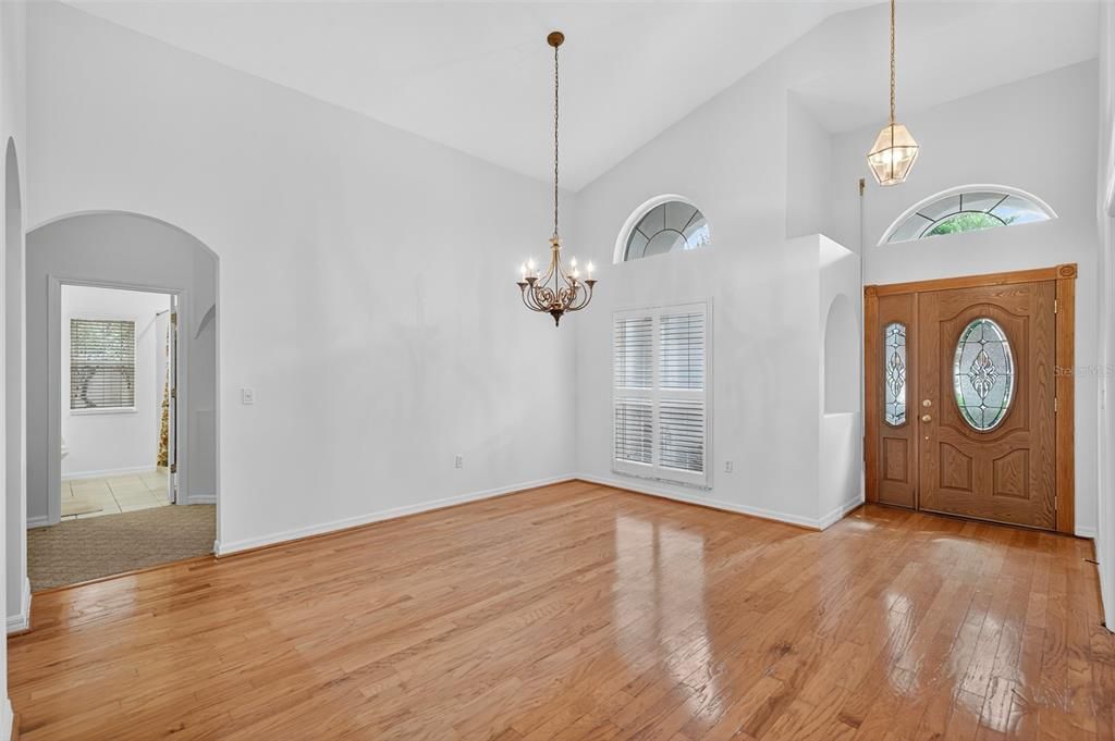 Active With Contract: $375,000 (3 beds, 2 baths, 2261 Square Feet)