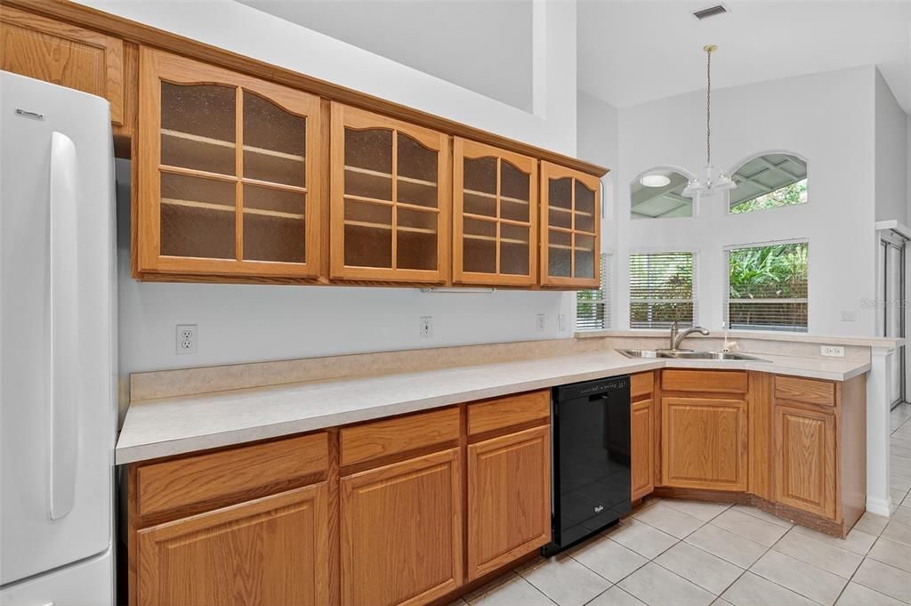 Active With Contract: $375,000 (3 beds, 2 baths, 2261 Square Feet)