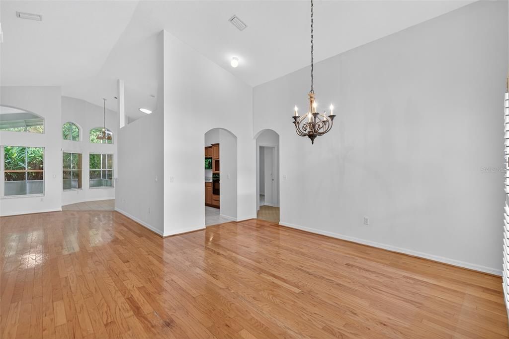 Active With Contract: $375,000 (3 beds, 2 baths, 2261 Square Feet)