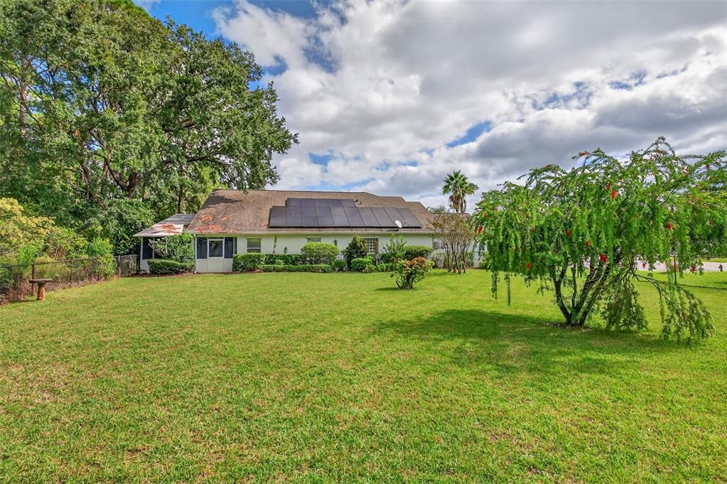 Active With Contract: $375,000 (3 beds, 2 baths, 2261 Square Feet)