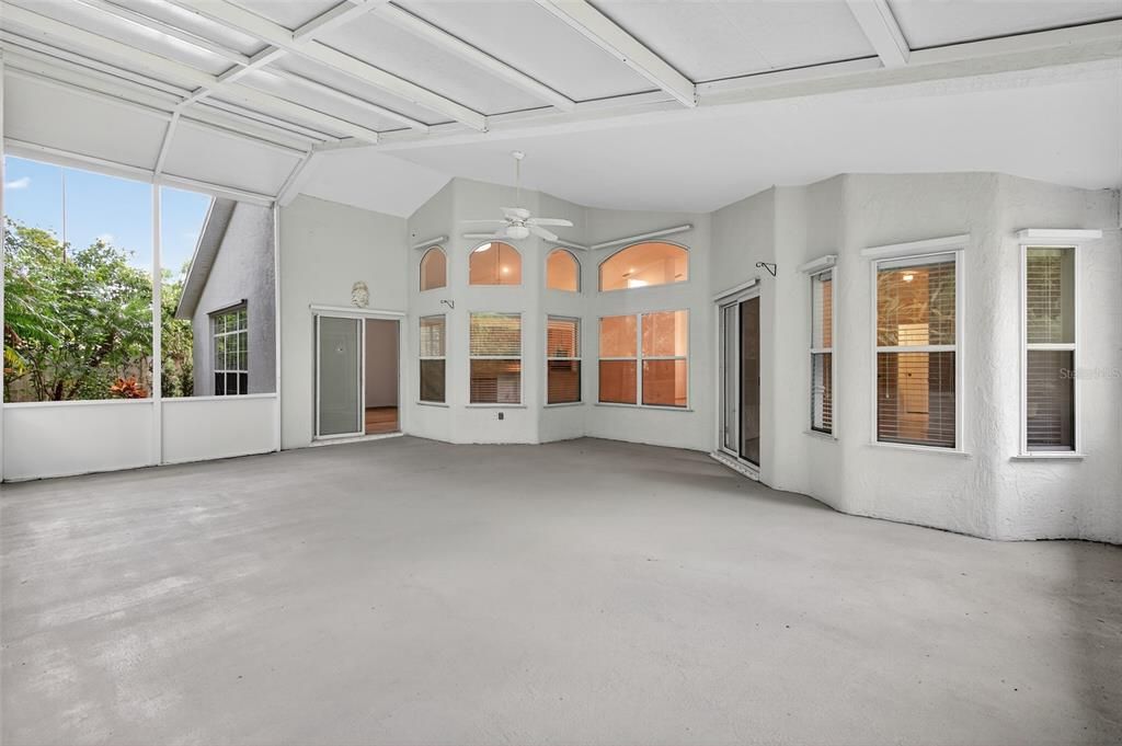 Active With Contract: $375,000 (3 beds, 2 baths, 2261 Square Feet)