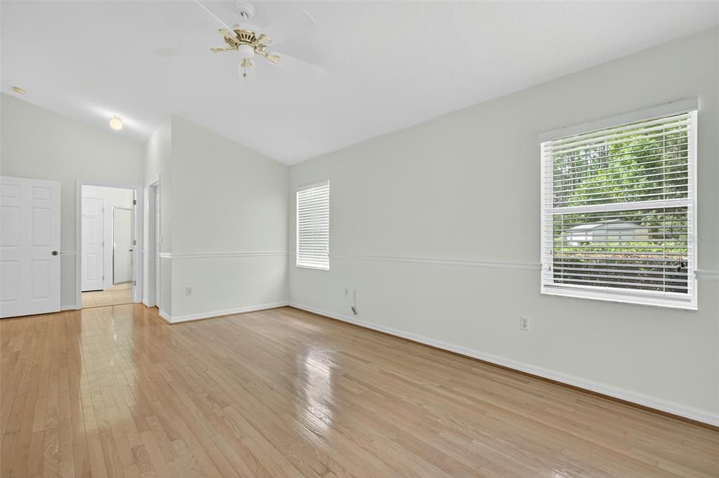 Active With Contract: $375,000 (3 beds, 2 baths, 2261 Square Feet)