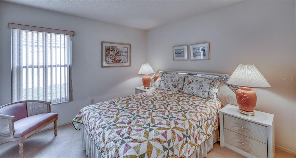 待售: $379,000 (2 贝兹, 2 浴室, 1248 平方英尺)