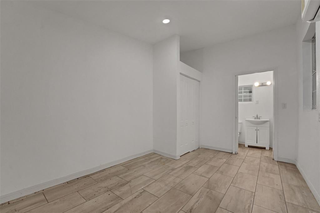 For Sale: $1,049,000 (4 beds, 4 baths, 4200 Square Feet)