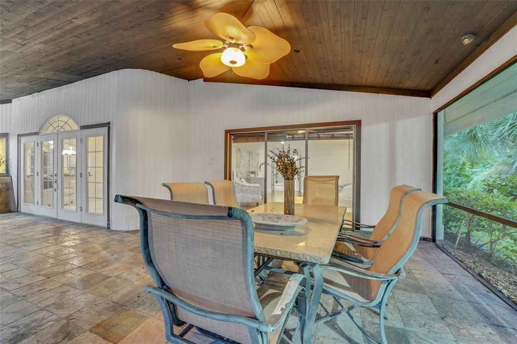 For Sale: $1,049,000 (4 beds, 4 baths, 4200 Square Feet)