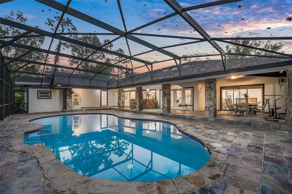 For Sale: $1,049,000 (4 beds, 4 baths, 4200 Square Feet)