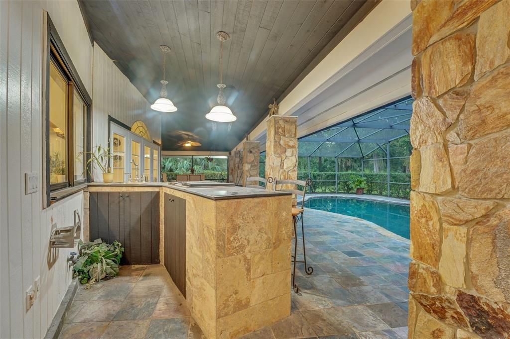 For Sale: $1,049,000 (4 beds, 4 baths, 4200 Square Feet)