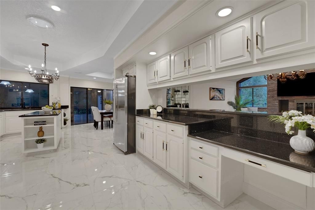 For Sale: $1,049,000 (4 beds, 4 baths, 4200 Square Feet)