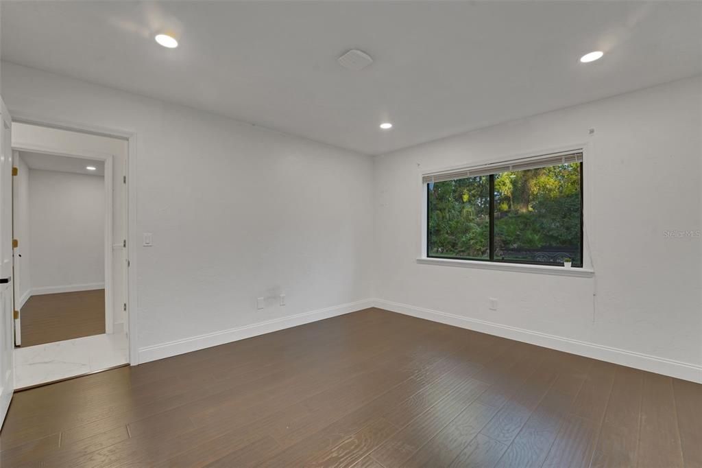 For Sale: $1,049,000 (4 beds, 4 baths, 4200 Square Feet)