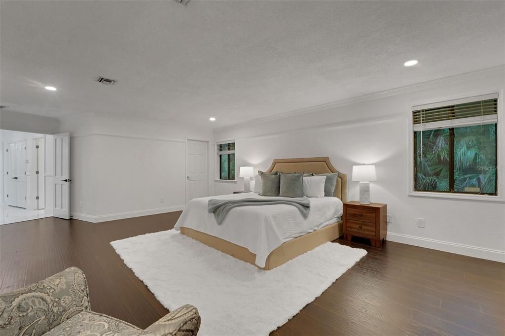 For Sale: $1,049,000 (4 beds, 4 baths, 4200 Square Feet)