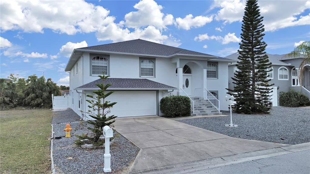 待售: $799,000 (4 贝兹, 2 浴室, 2410 平方英尺)