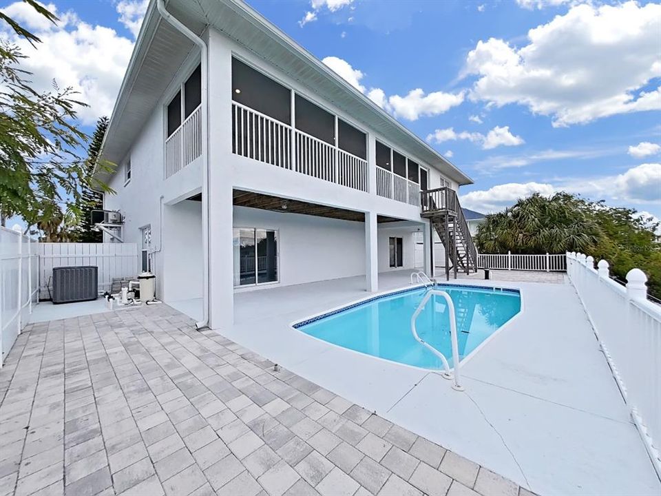 待售: $799,000 (4 贝兹, 2 浴室, 2410 平方英尺)