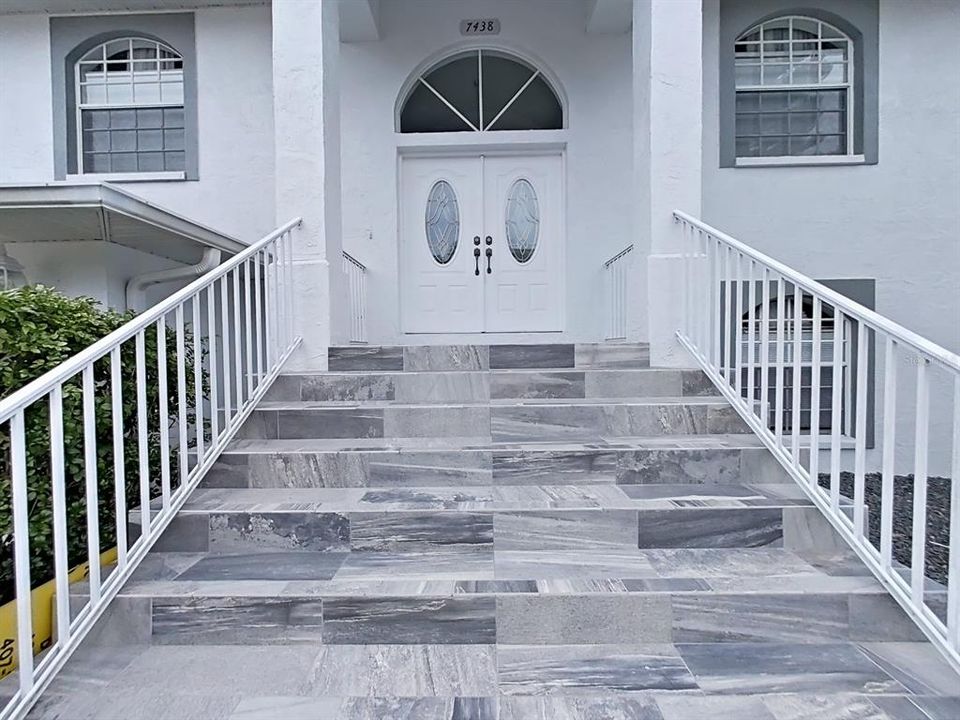 待售: $799,000 (4 贝兹, 2 浴室, 2410 平方英尺)