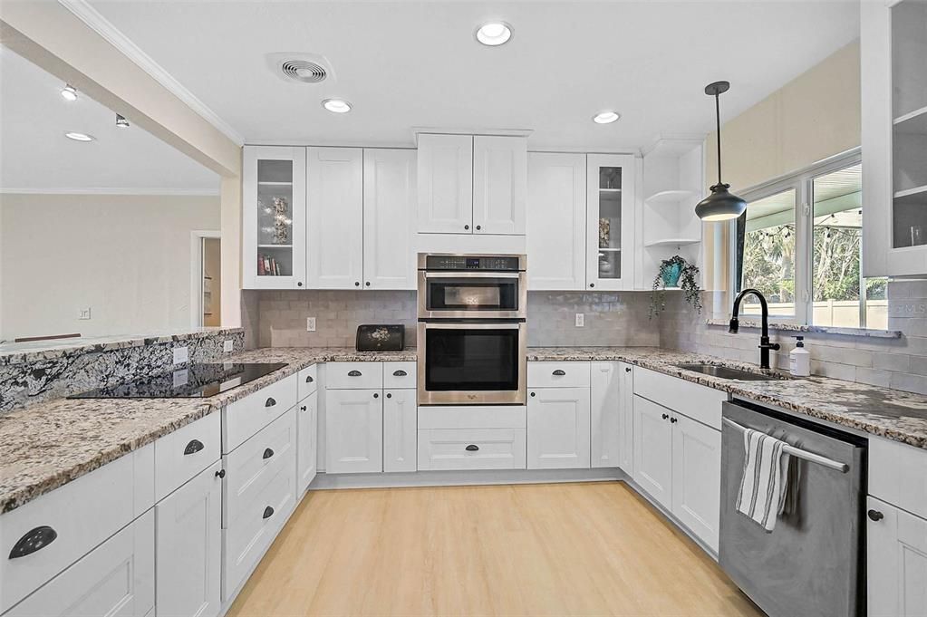 待售: $919,000 (4 贝兹, 3 浴室, 2578 平方英尺)