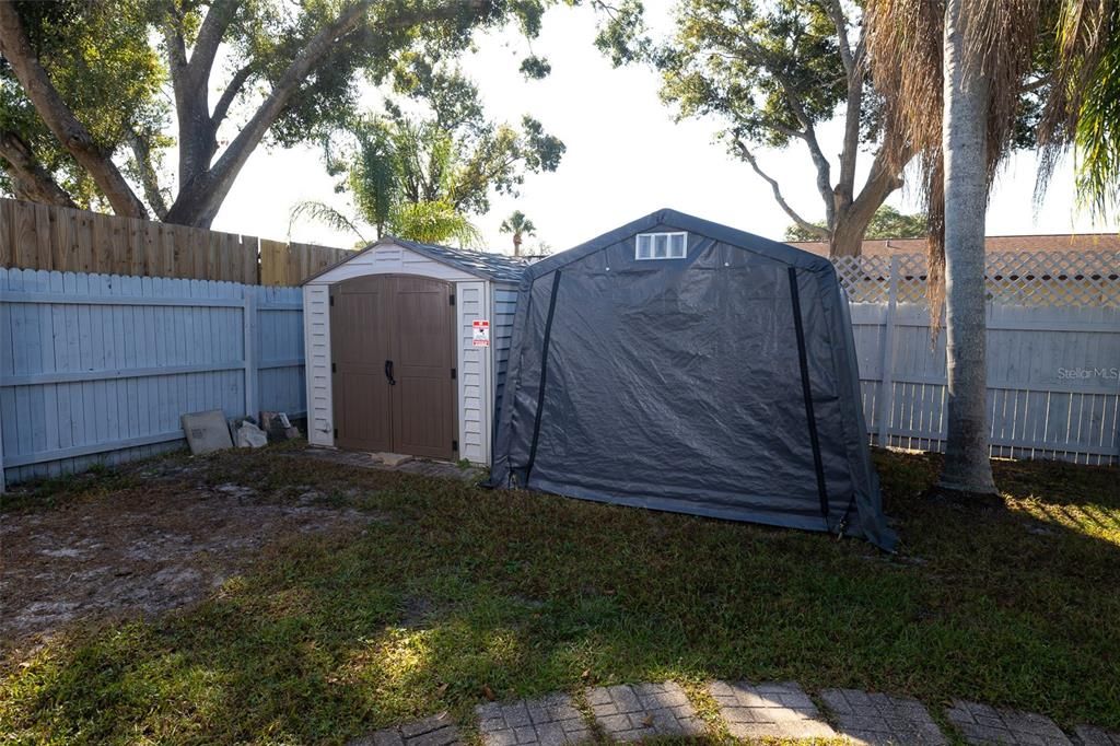 Active With Contract: $299,000 (2 beds, 2 baths, 1068 Square Feet)