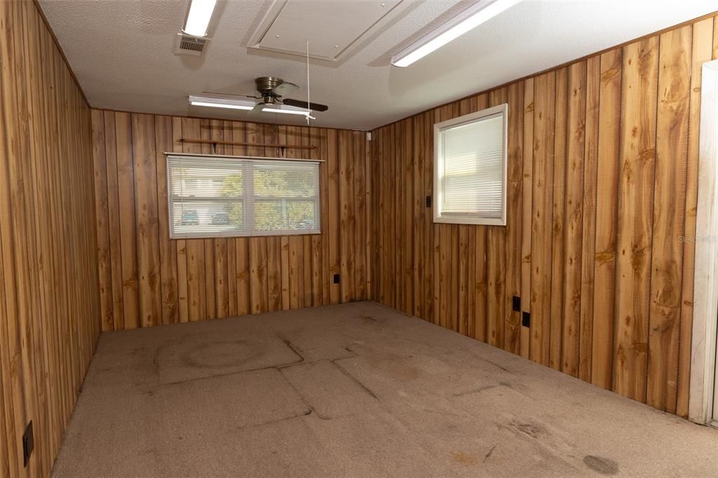 Active With Contract: $299,000 (2 beds, 2 baths, 1068 Square Feet)