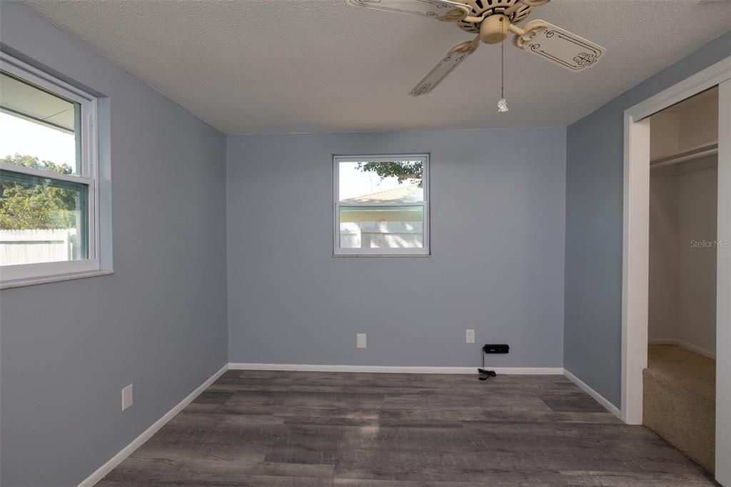 Active With Contract: $299,000 (2 beds, 2 baths, 1068 Square Feet)