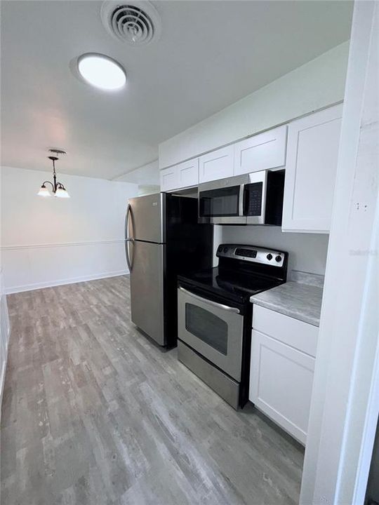 For Sale: $229,900 (4 beds, 1 baths, 1352 Square Feet)