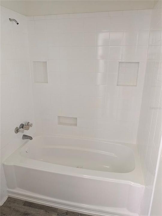 For Sale: $229,900 (4 beds, 1 baths, 1352 Square Feet)