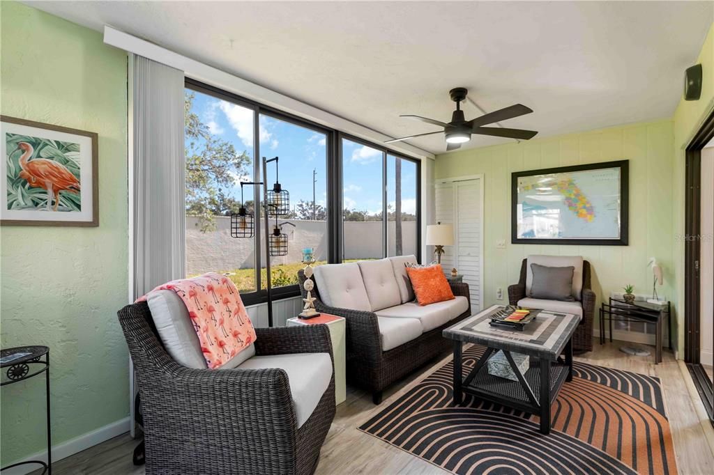 For Sale: $219,000 (2 beds, 2 baths, 1209 Square Feet)