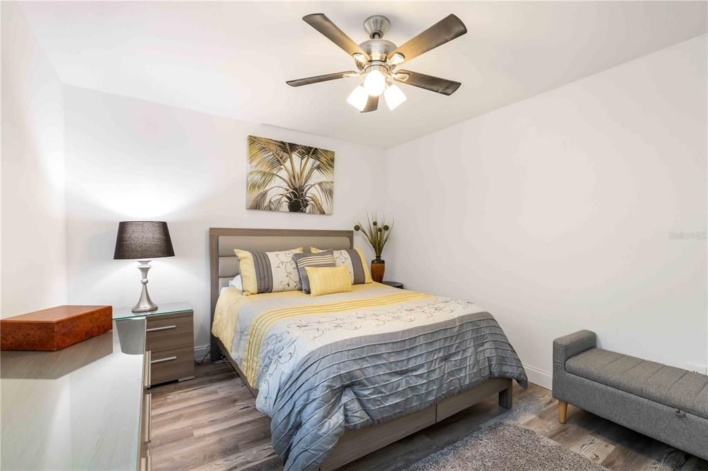 For Sale: $219,000 (2 beds, 2 baths, 1209 Square Feet)