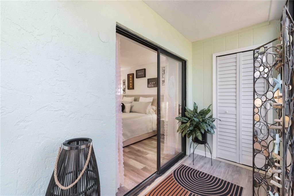 For Sale: $219,000 (2 beds, 2 baths, 1209 Square Feet)