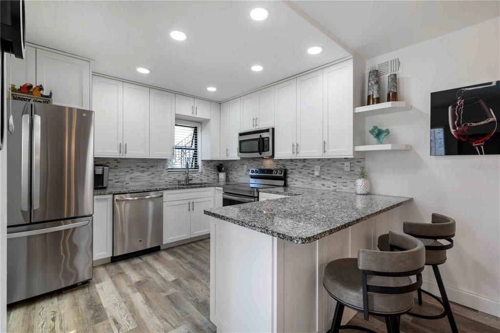 For Sale: $219,000 (2 beds, 2 baths, 1209 Square Feet)