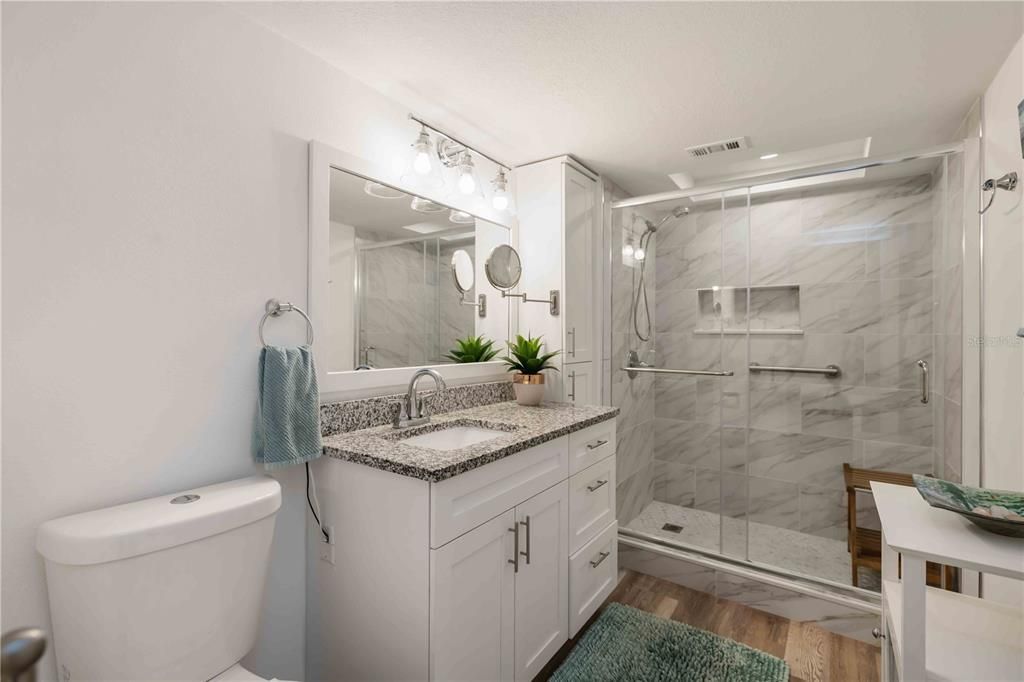 For Sale: $219,000 (2 beds, 2 baths, 1209 Square Feet)