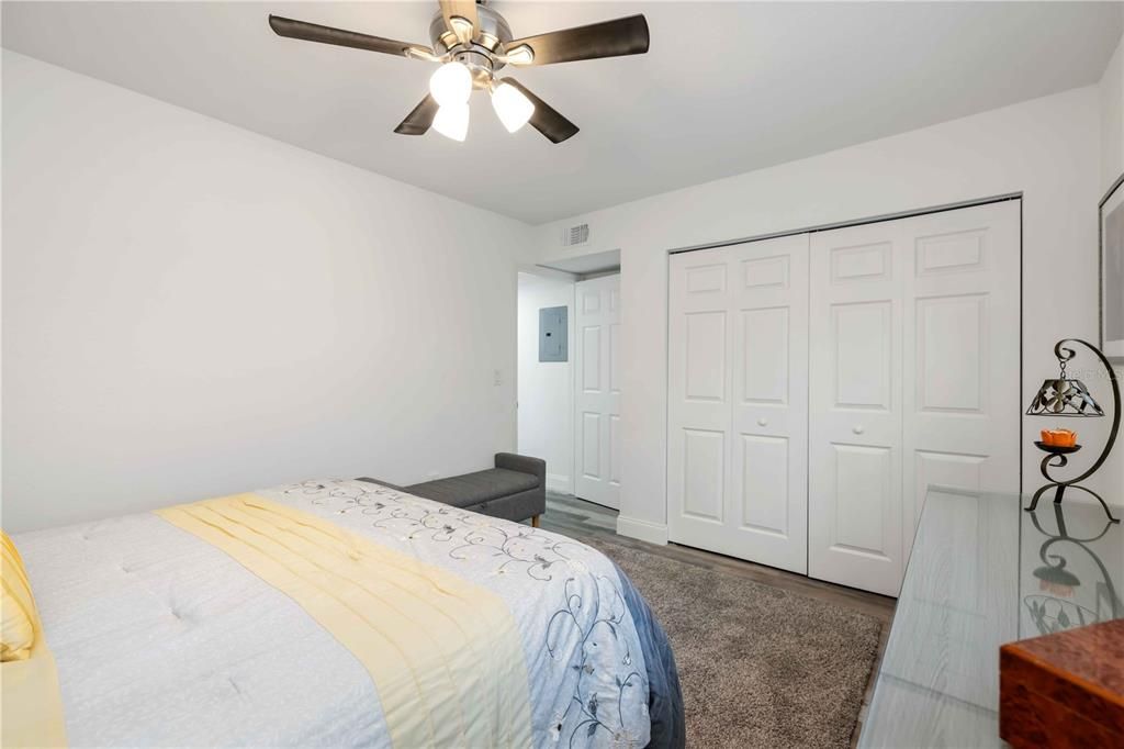 For Sale: $219,000 (2 beds, 2 baths, 1209 Square Feet)