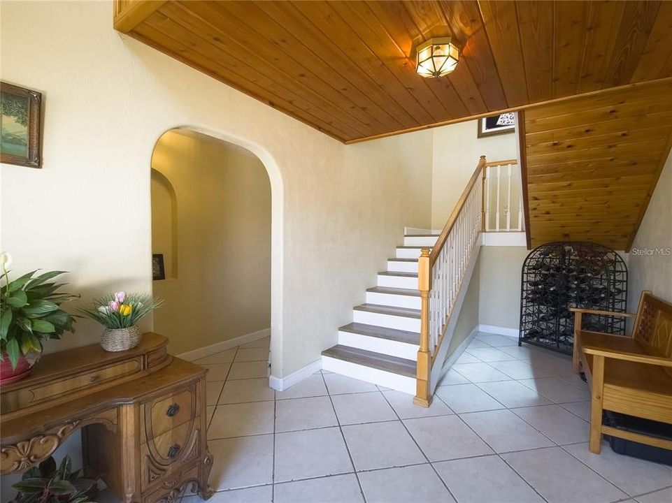 En Venta: $1,185,000 (4 camas, 4 baños, 3216 Pies cuadrados)