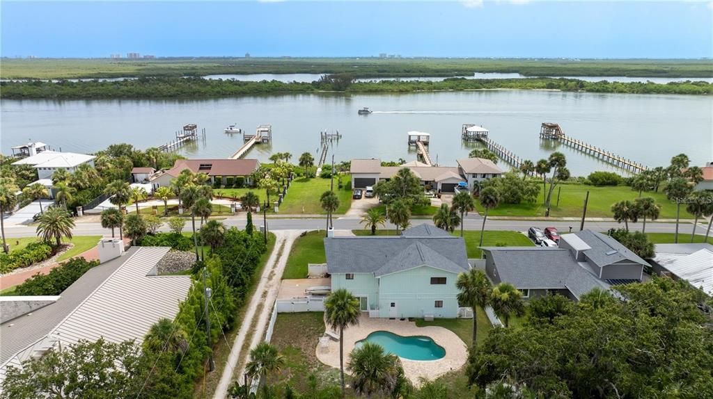 En Venta: $1,185,000 (4 camas, 4 baños, 3216 Pies cuadrados)