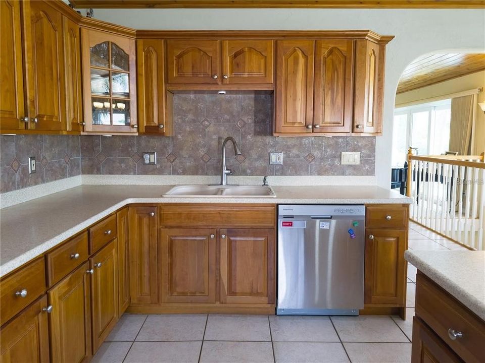 En Venta: $1,185,000 (4 camas, 4 baños, 3216 Pies cuadrados)