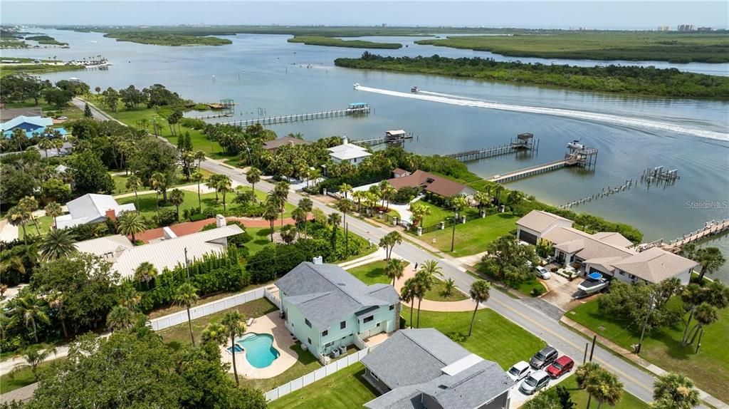 En Venta: $1,185,000 (4 camas, 4 baños, 3216 Pies cuadrados)