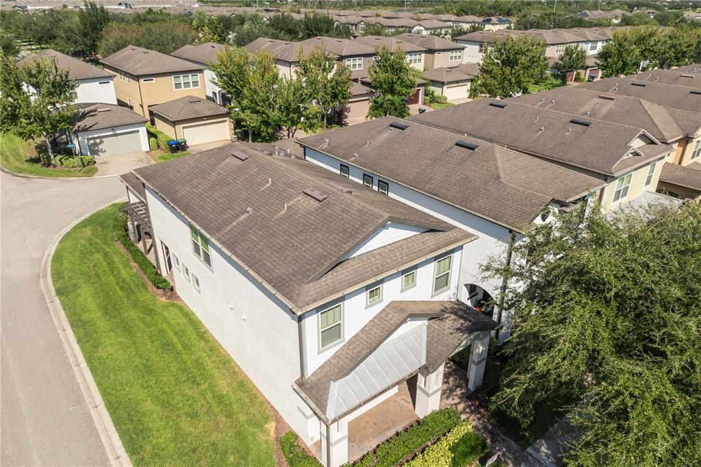 Activo con contrato: $500,000 (3 camas, 2 baños, 1986 Pies cuadrados)